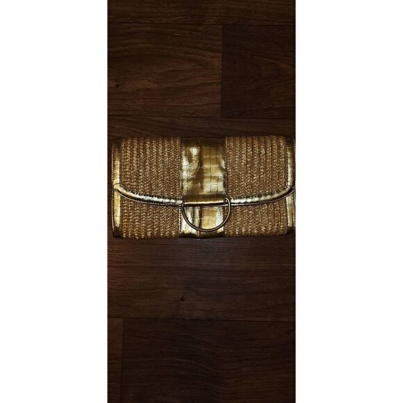 Guess Gold Clutch   - Picture 1 of 5